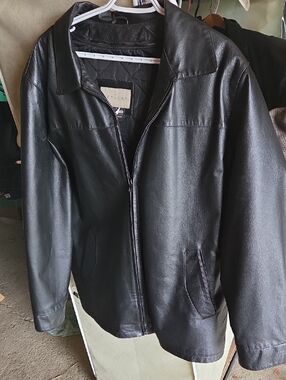 Men's Black Leather Zip-Front Jacket